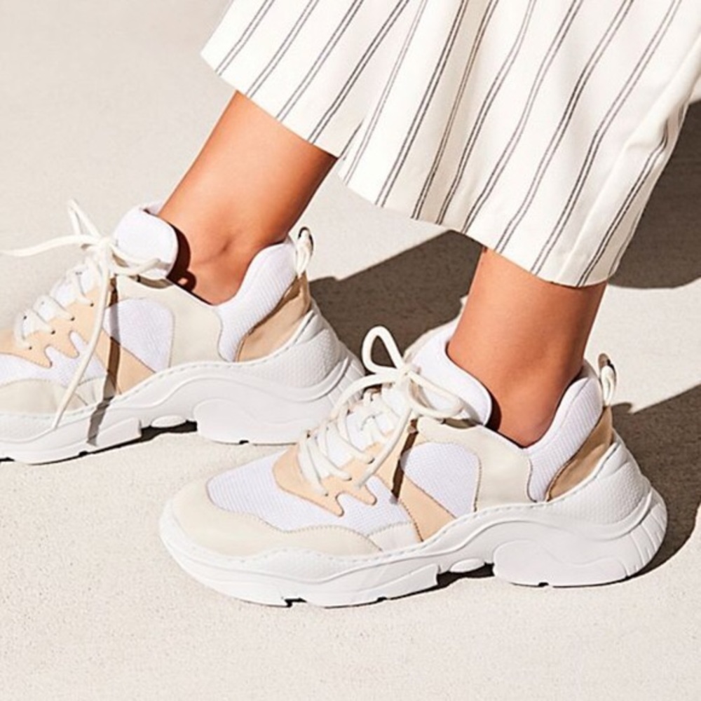 SCHUTZ Women's Jackye Sneakers